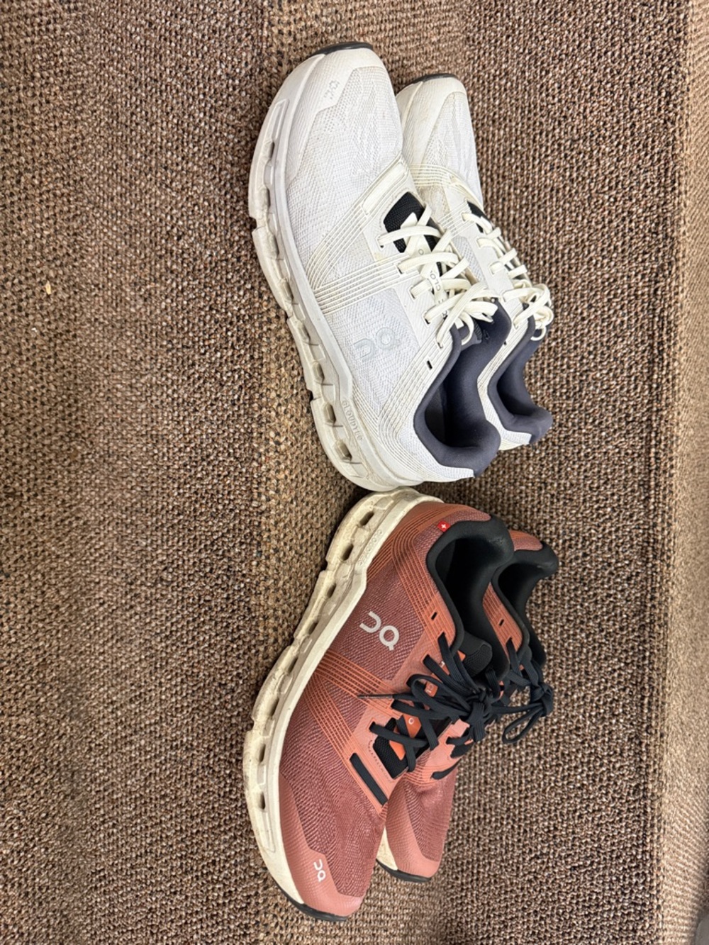 On Cloud Go Cloudrunning Sneakers in White and Rust size 9 *Bundle*